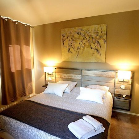 Bed and Breakfast L'Oustaou Chateau-Arnoux-Saint-Auban Exterior foto